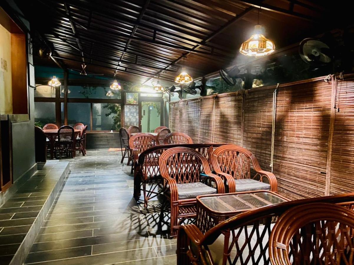 Hotel Samskara & Samsara à Lansdowne Extérieur photo